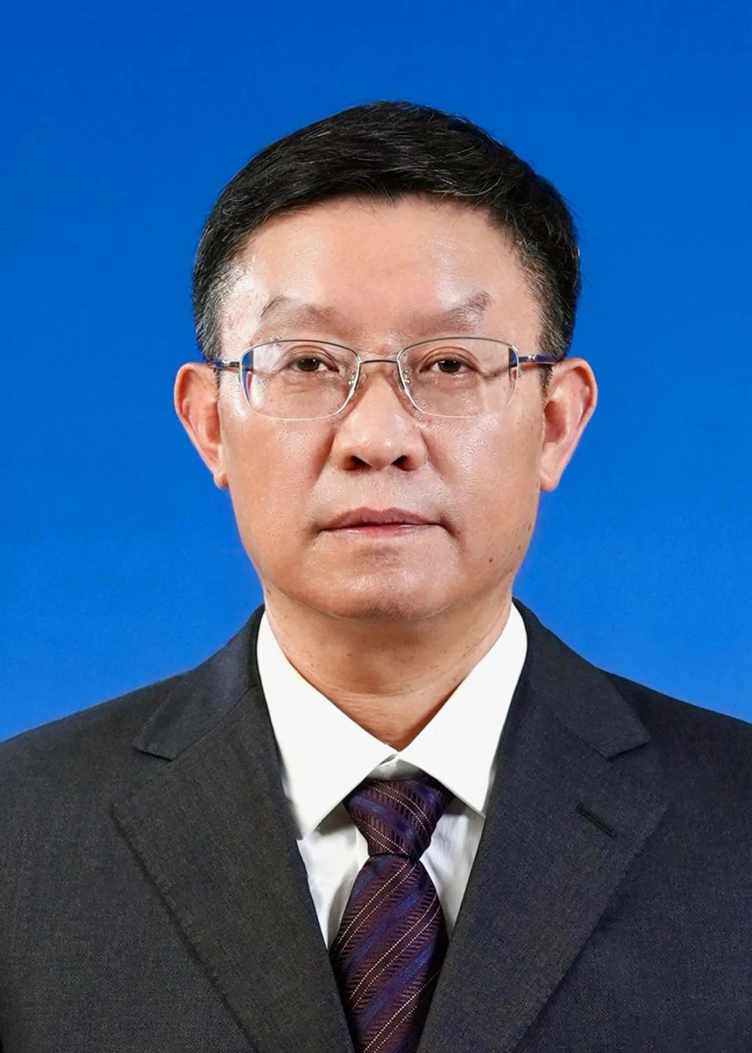 蒋亚东,电子科技大学光电科学与工程学院教授,我国薄膜传感器技术领域